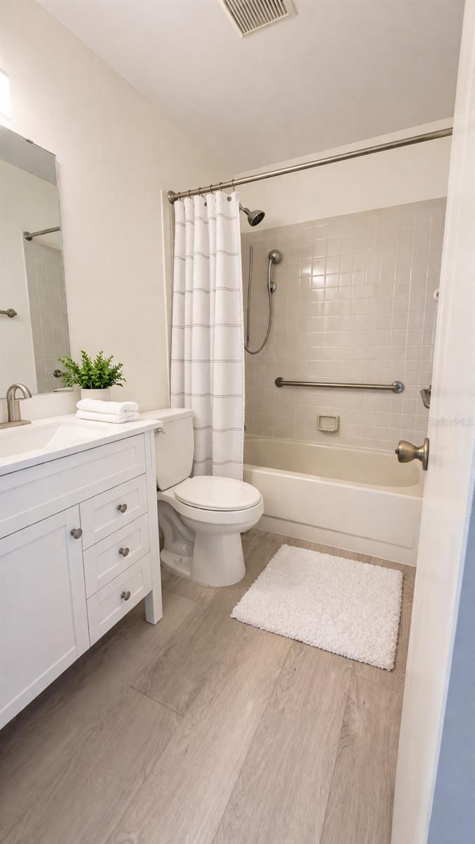 114 SPREADING OAK CT — photo 9