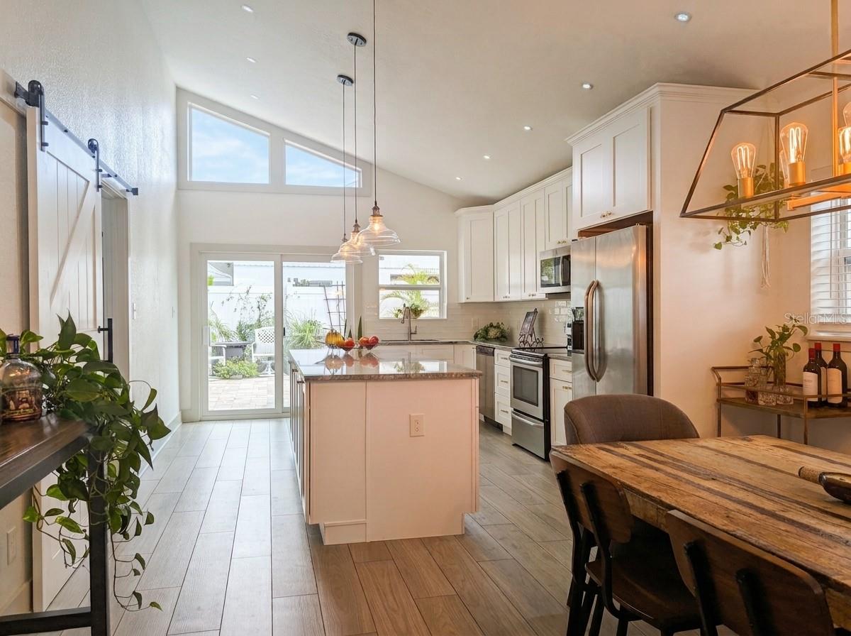 3509 W ROGERS AVE — photo 6