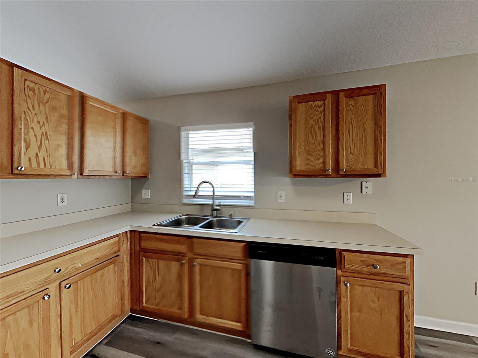 3053 EGRETS LANDING DR — photo 9