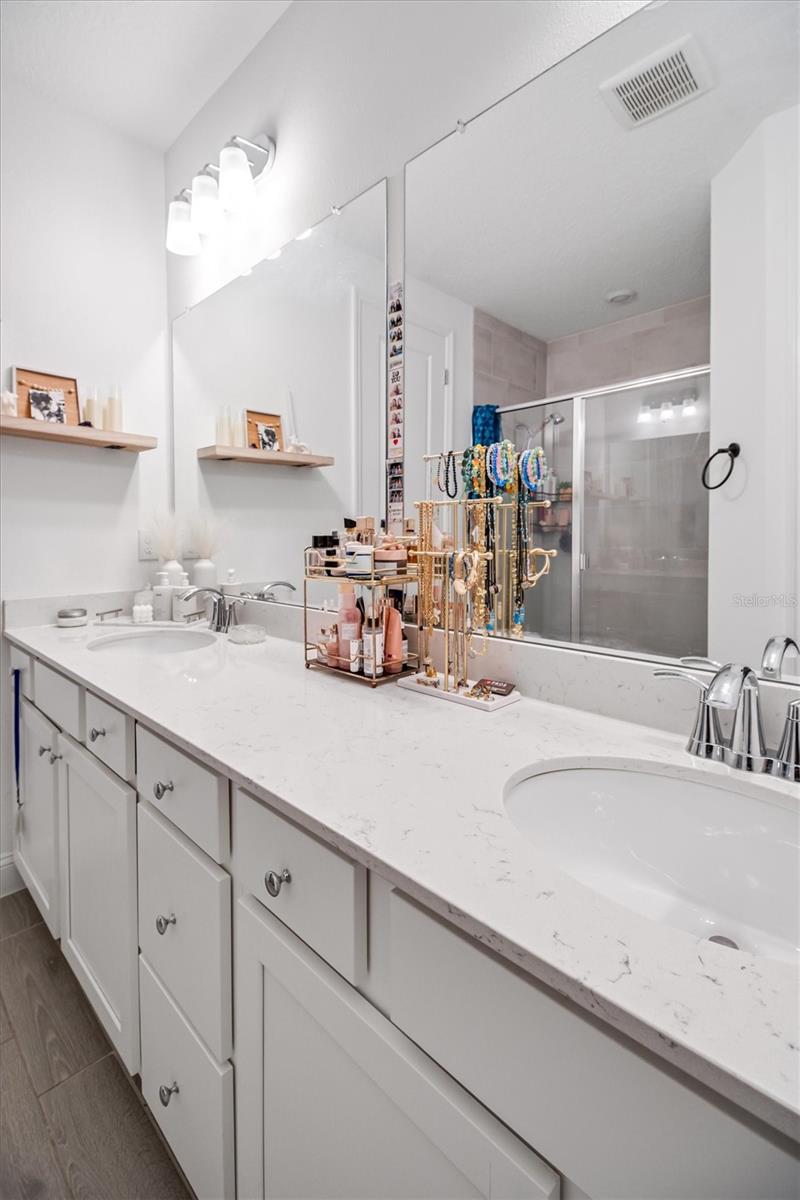 2170 RAGLAN CIR — photo 12