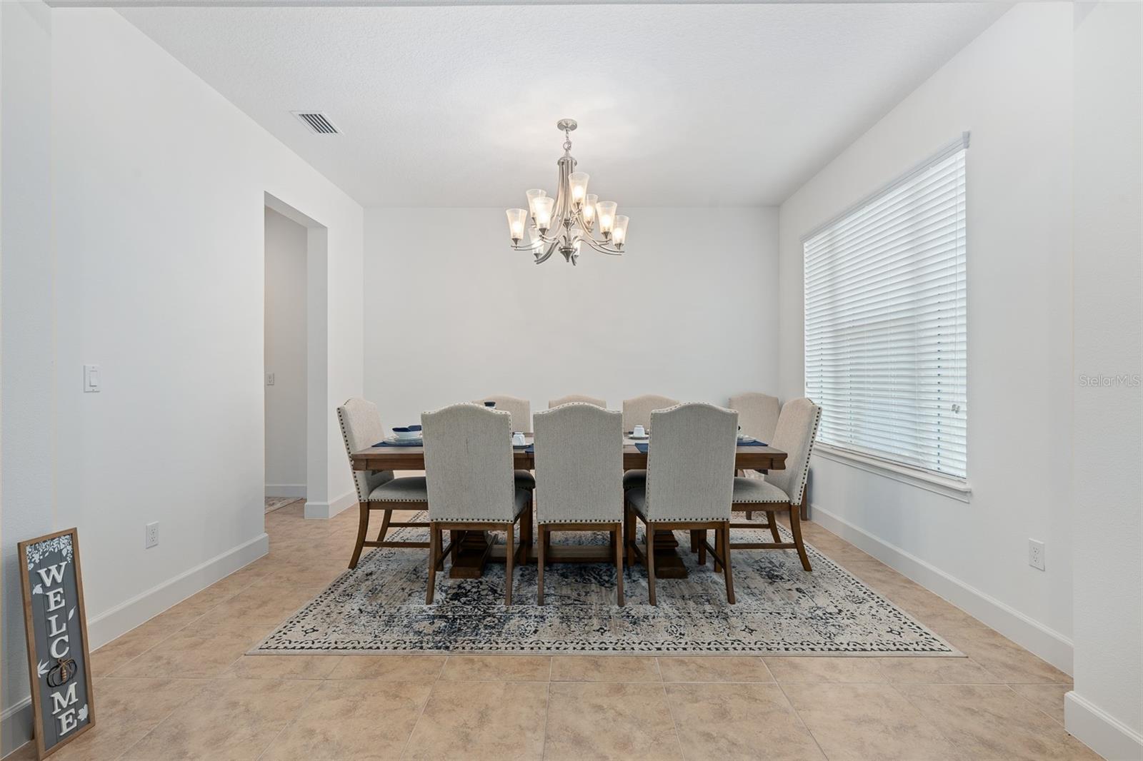 685 ALDENHAM LN — photo 12