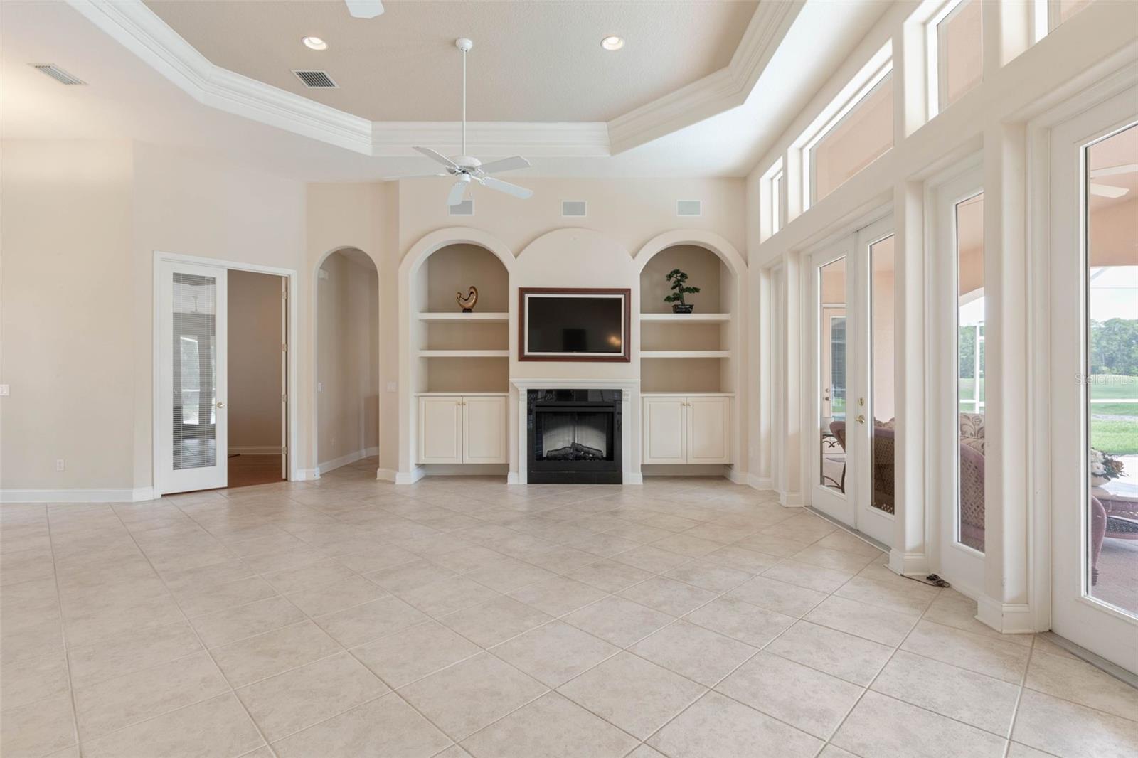 1023 HAMPSTEAD LN — photo 12