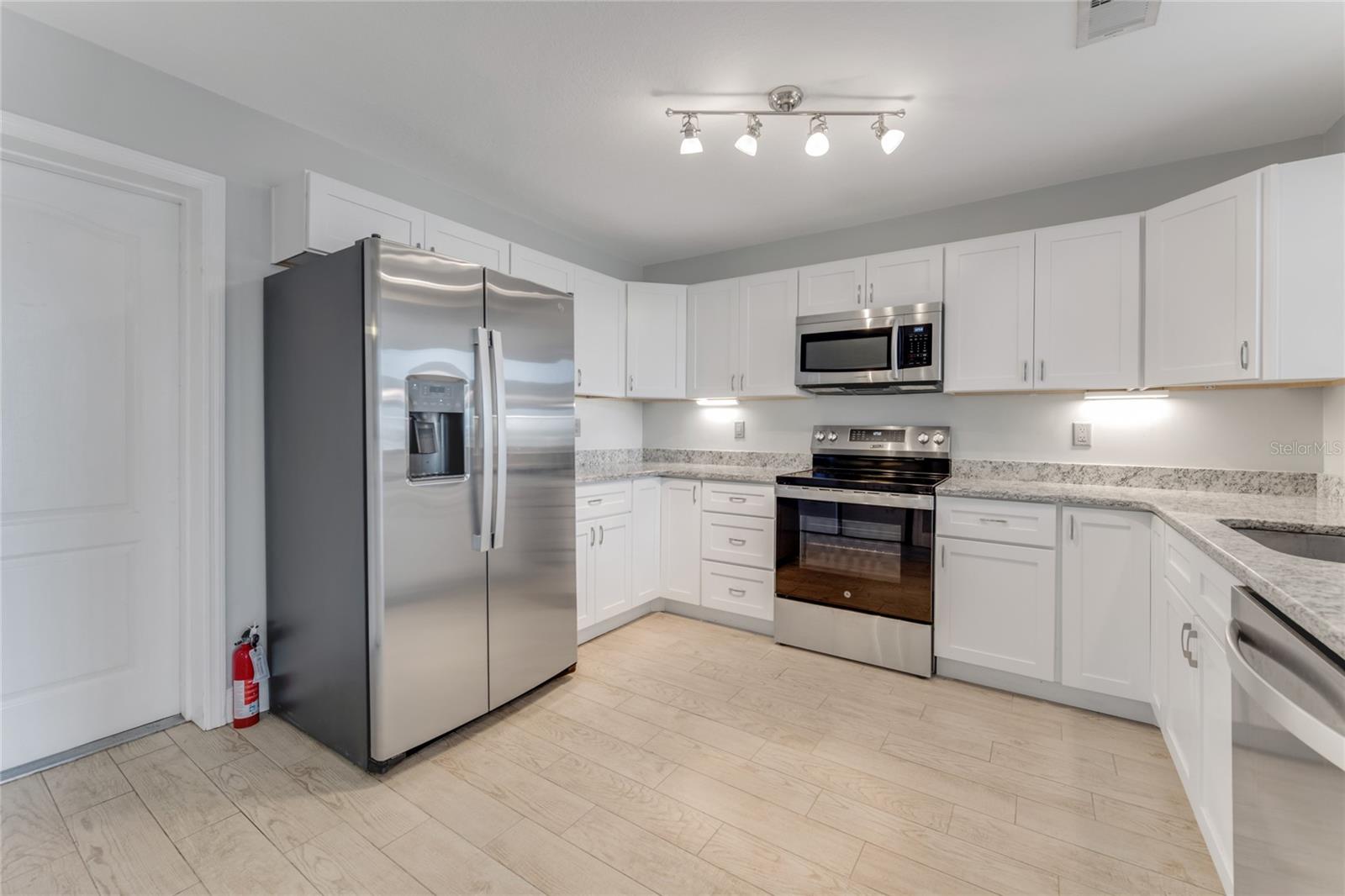 3070 OCEAN SHORE BLVD — photo 3