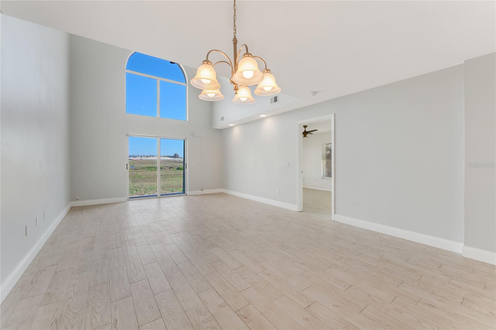 3070 OCEAN SHORE BLVD — photo 5