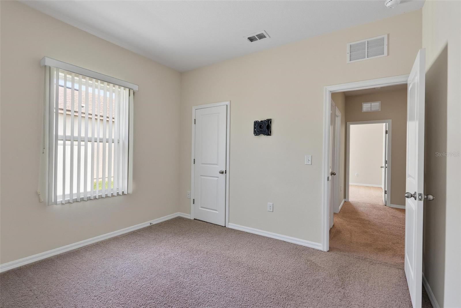 2854 NEVERLAND DR — photo 11