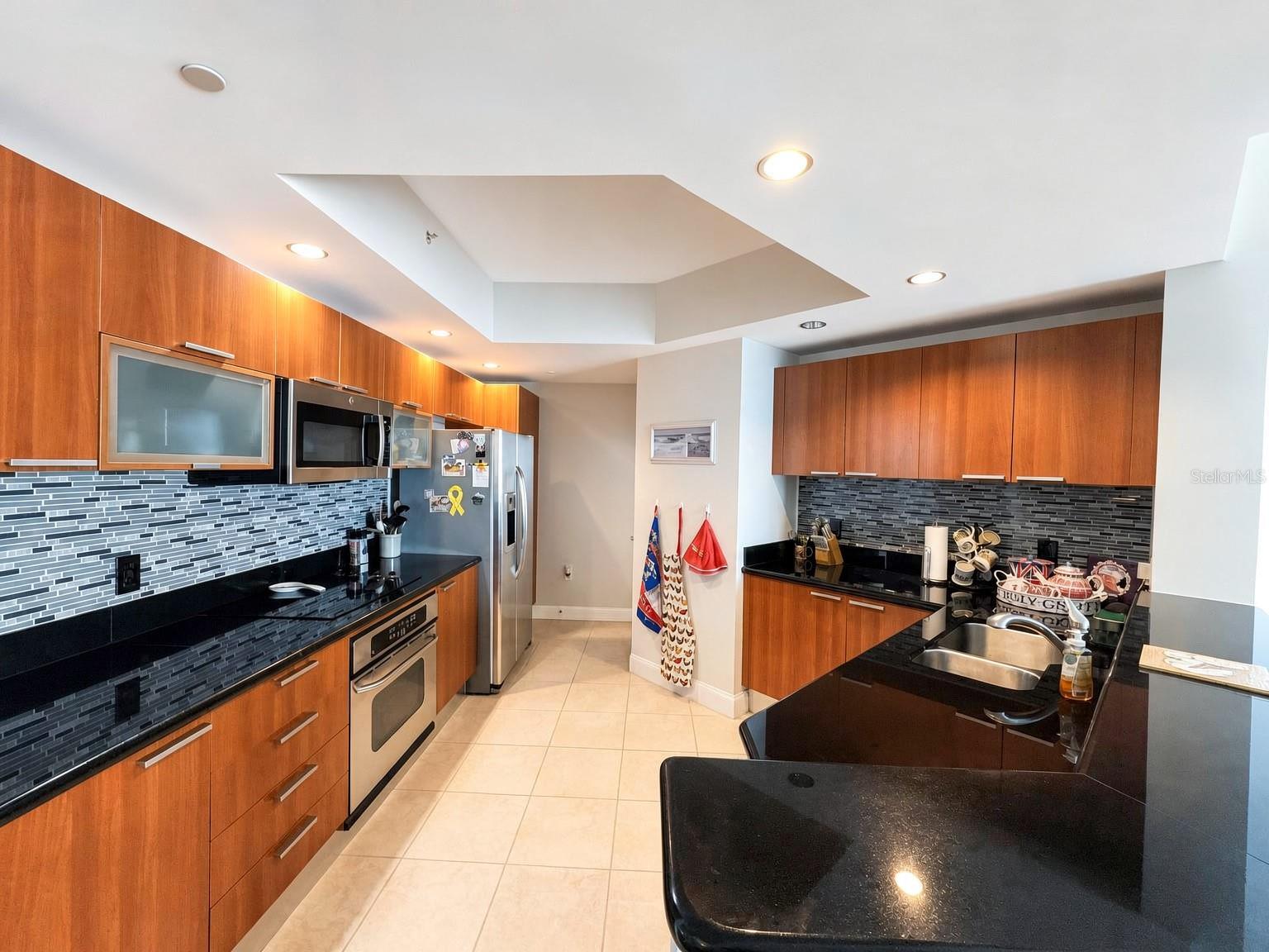 231 RIVERSIDE DR #1106-1 — photo 6