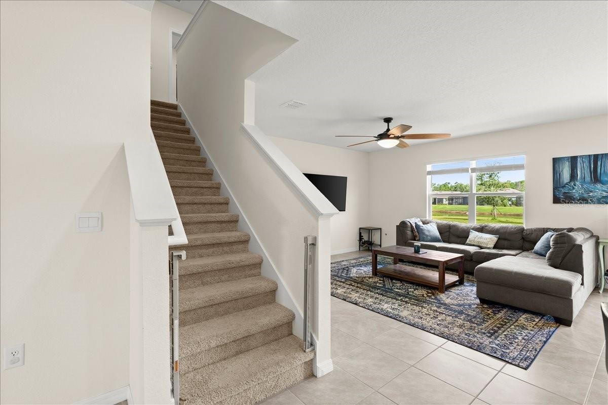 1317 MIDDLE LAKE DR — photo 3