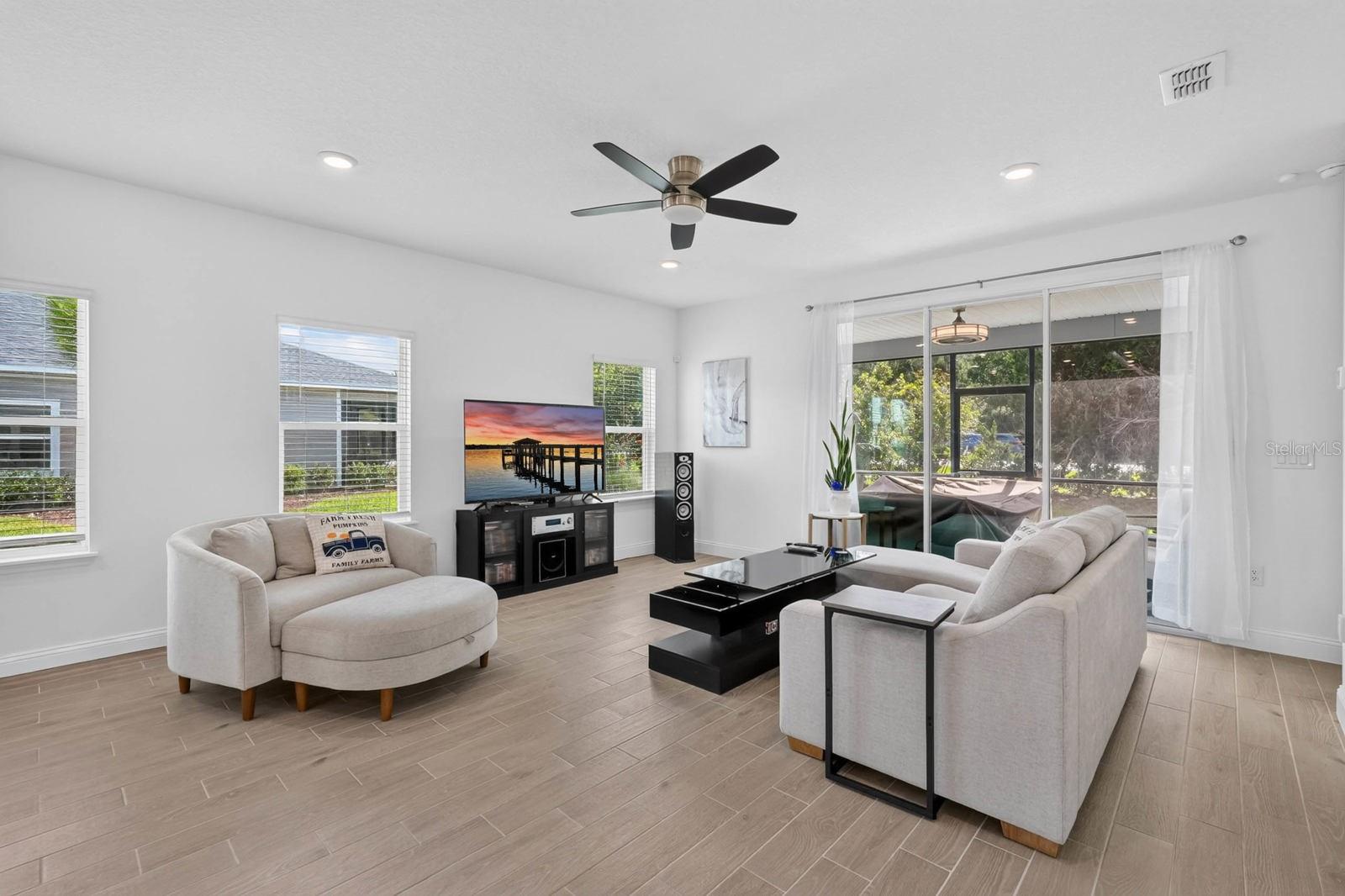 2173 RAGLAN CIR — photo 10