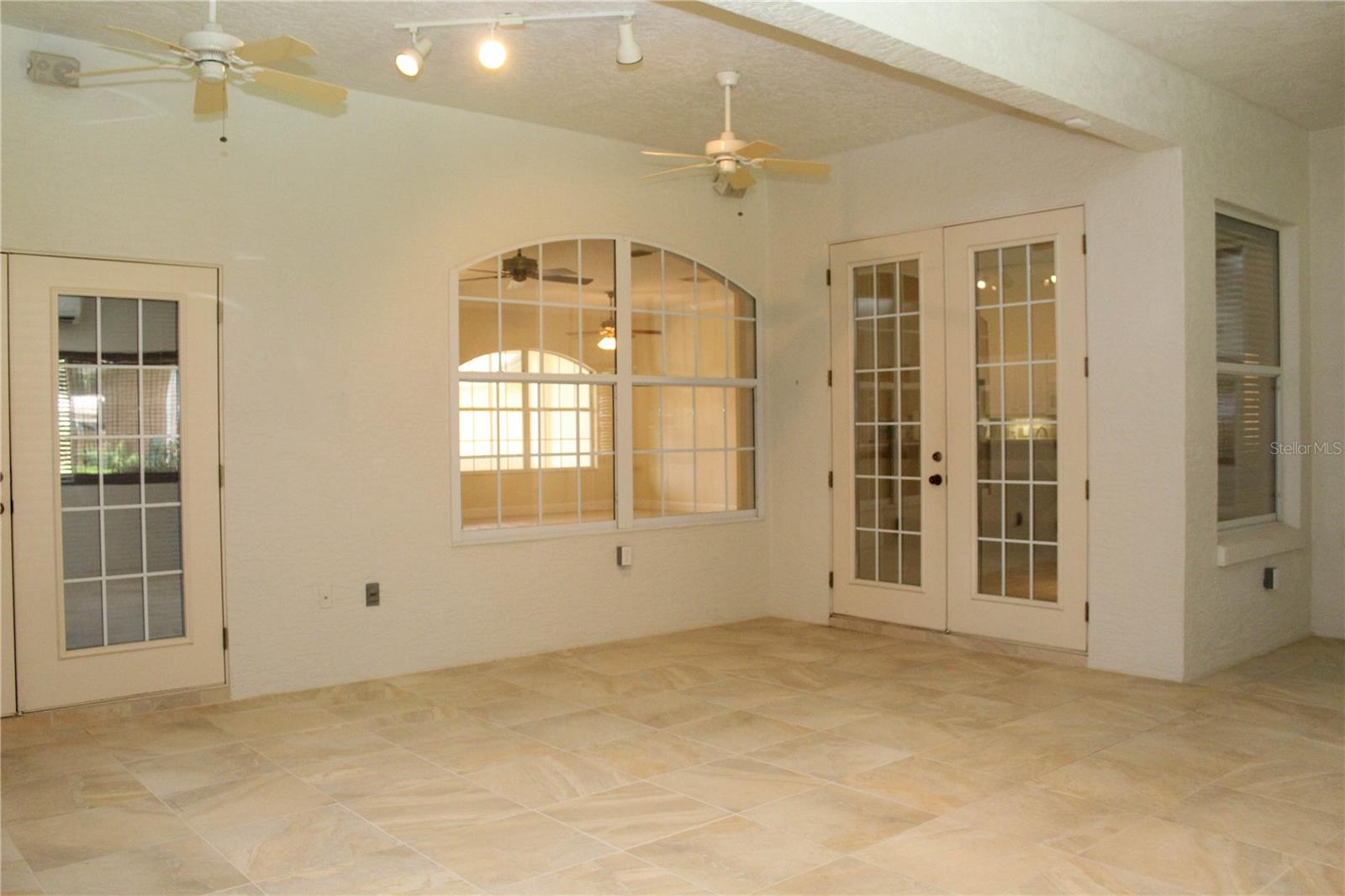751 CALLE GRANDE ST — photo 5