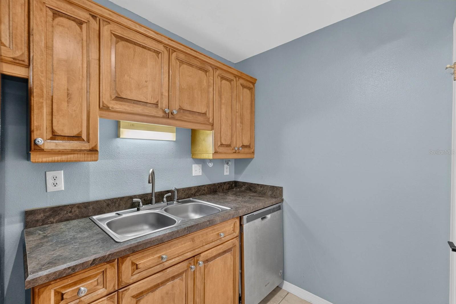 1600 BIG TREE RD #K1 — photo 11