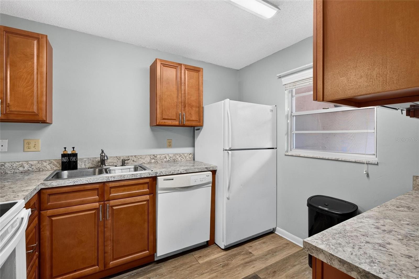 640 N NOVA RD #209 — photo 8