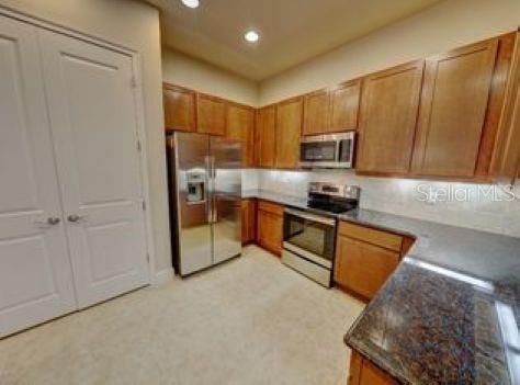 802 ALDENHAM LN — photo 4
