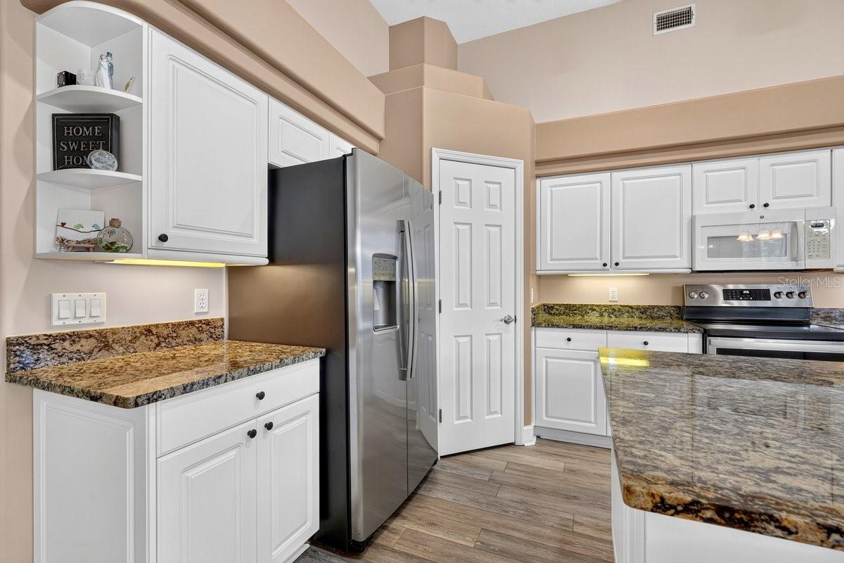 725 SEA DUCK DR — photo 10