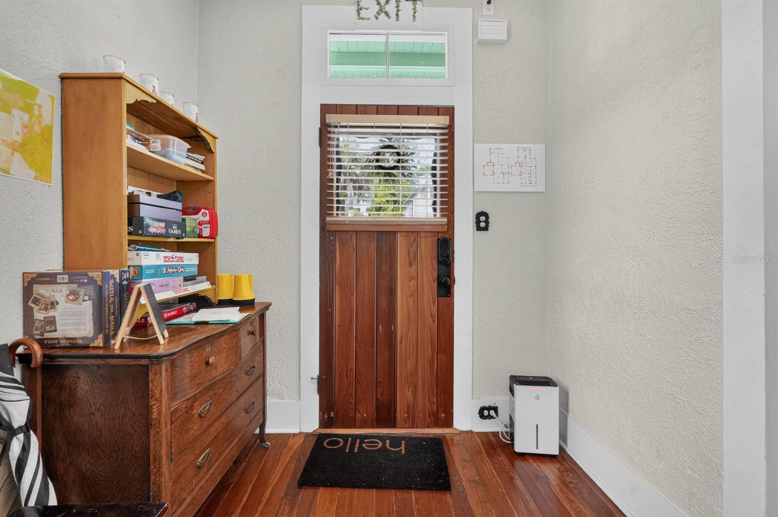 31 SANFORD ST — photo 10