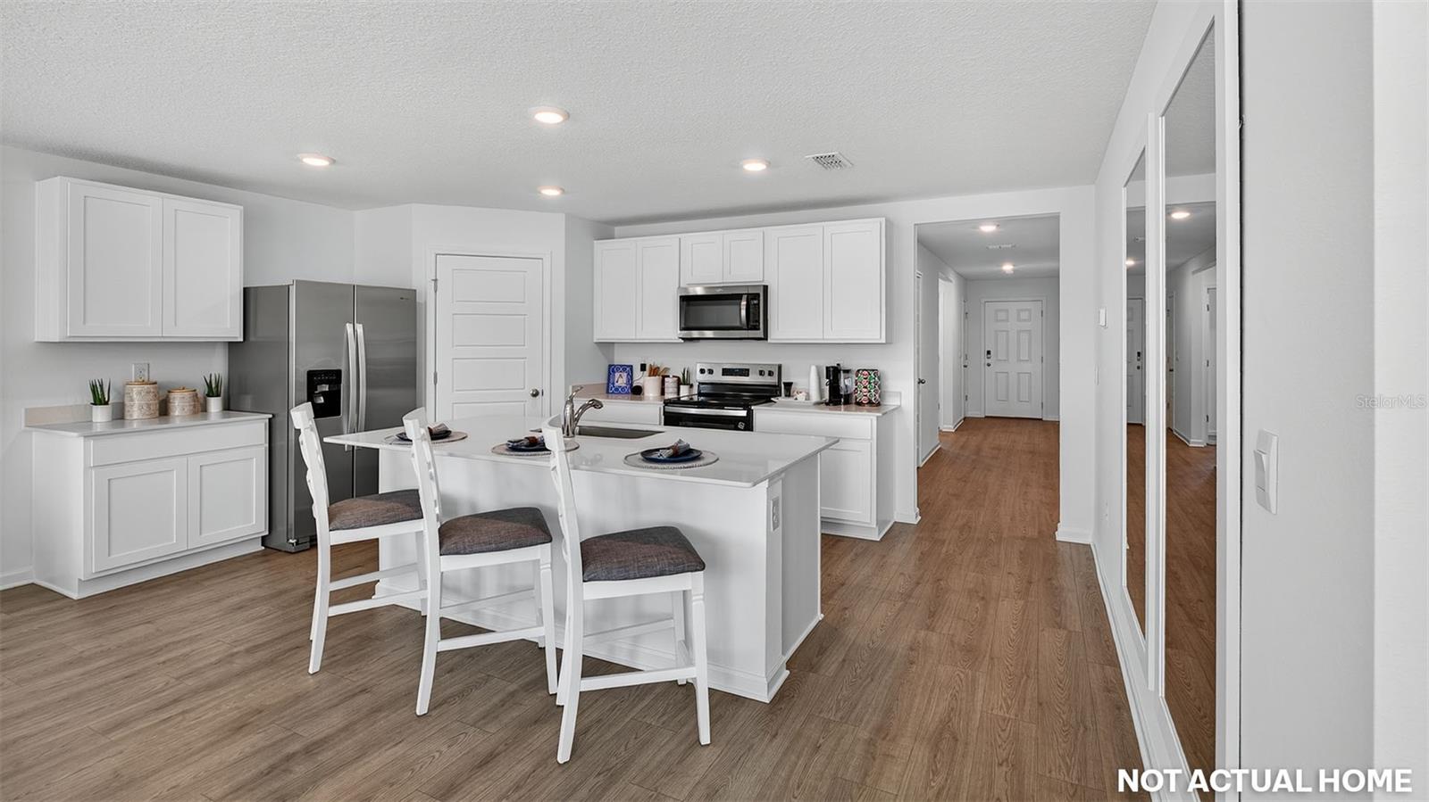 14 ULLMAN CT — photo 8