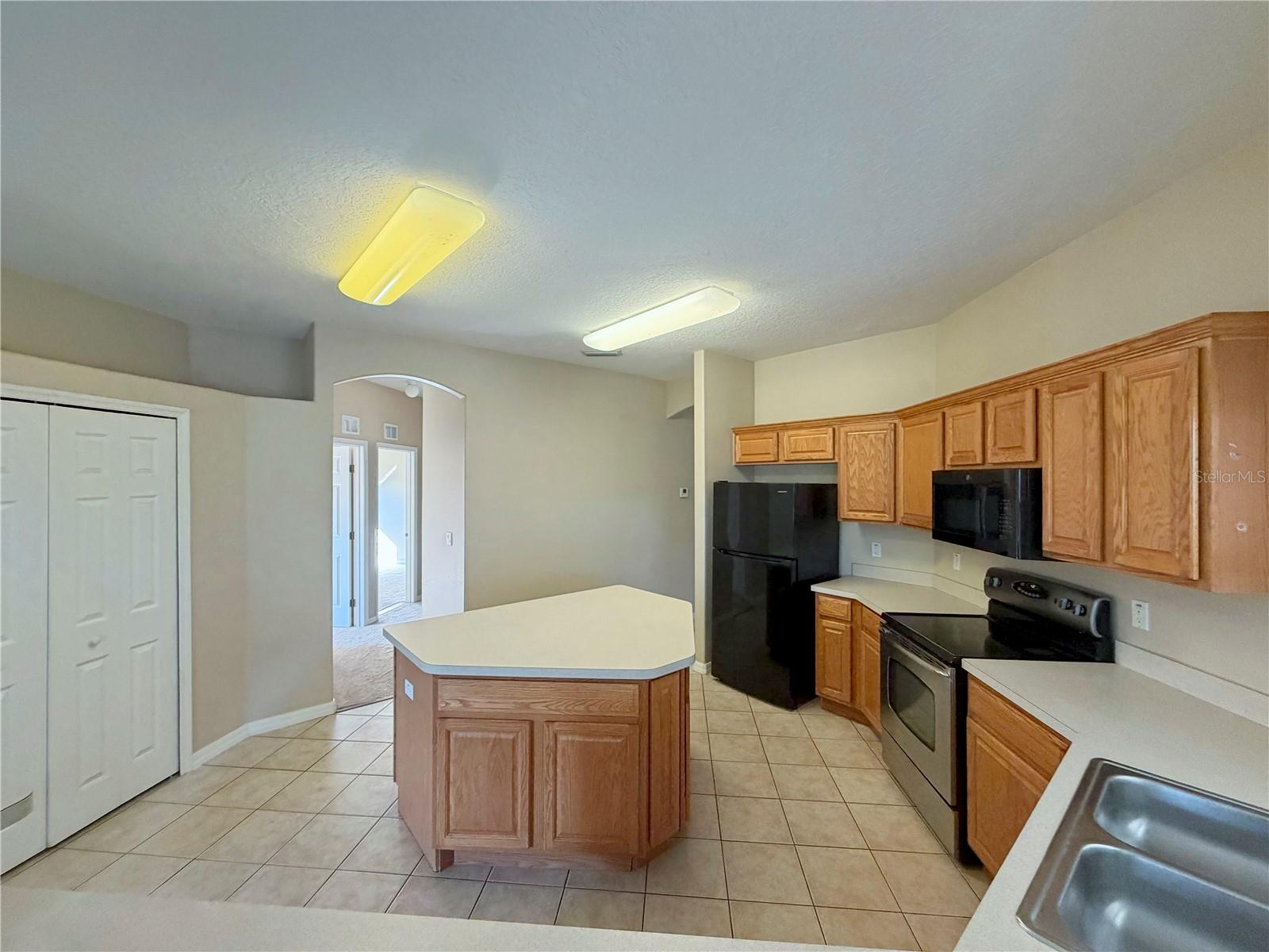 72 BICKFORD DR — photo 6