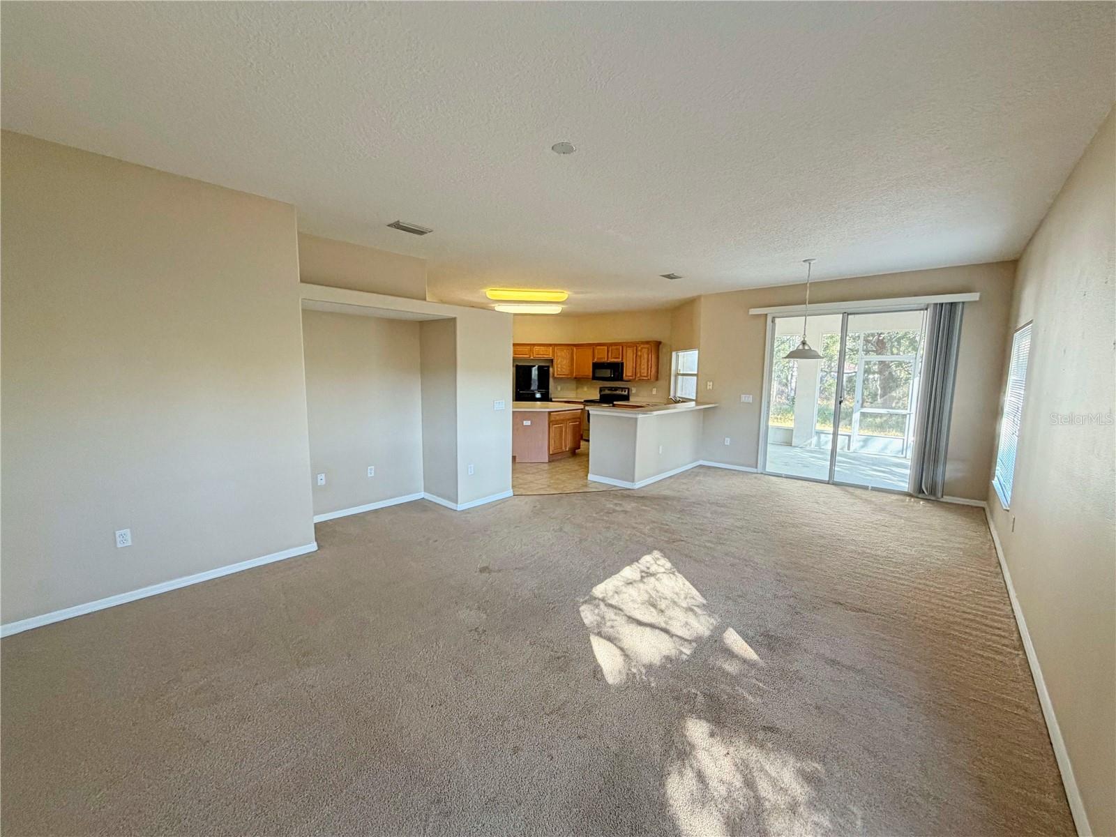 72 BICKFORD DR — photo 8
