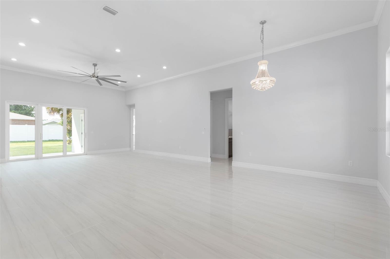 45 FARMSWORTH DR — photo 9