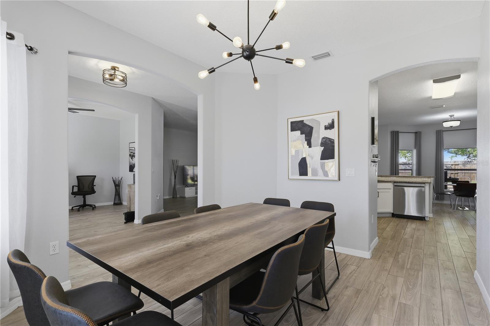49 BOTANY LN — photo 8