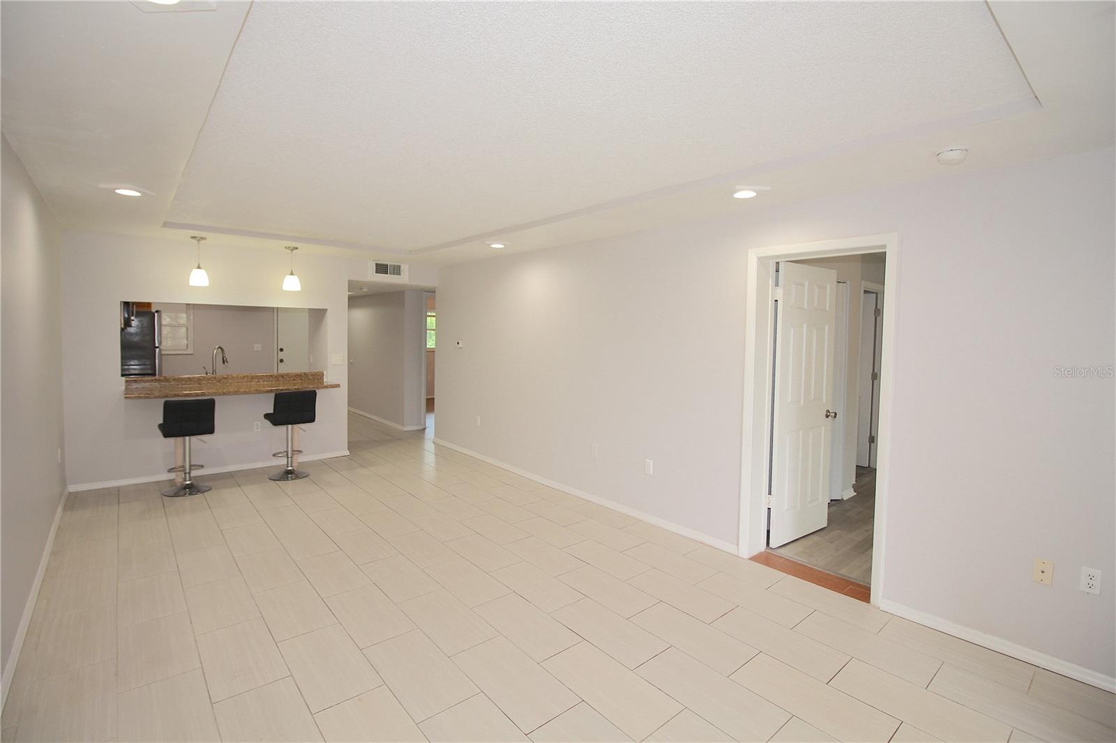 640 N NOVA RD #415 — photo 11