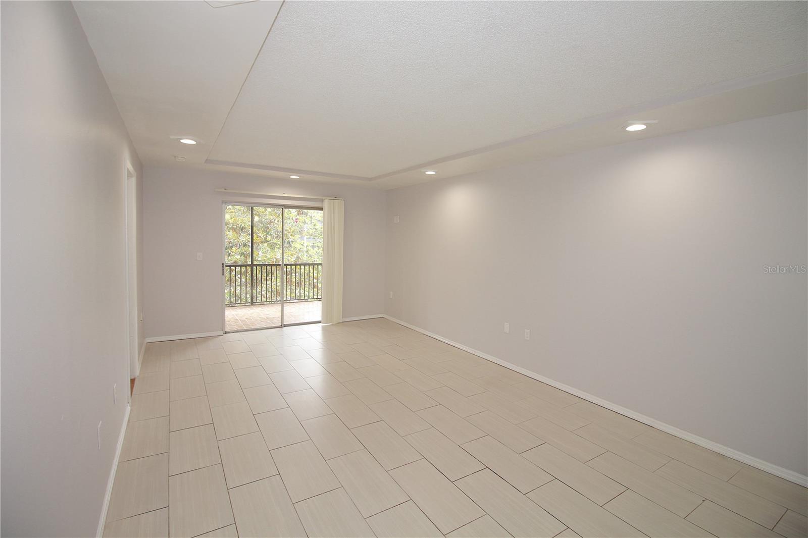 640 N NOVA RD #415 — photo 12