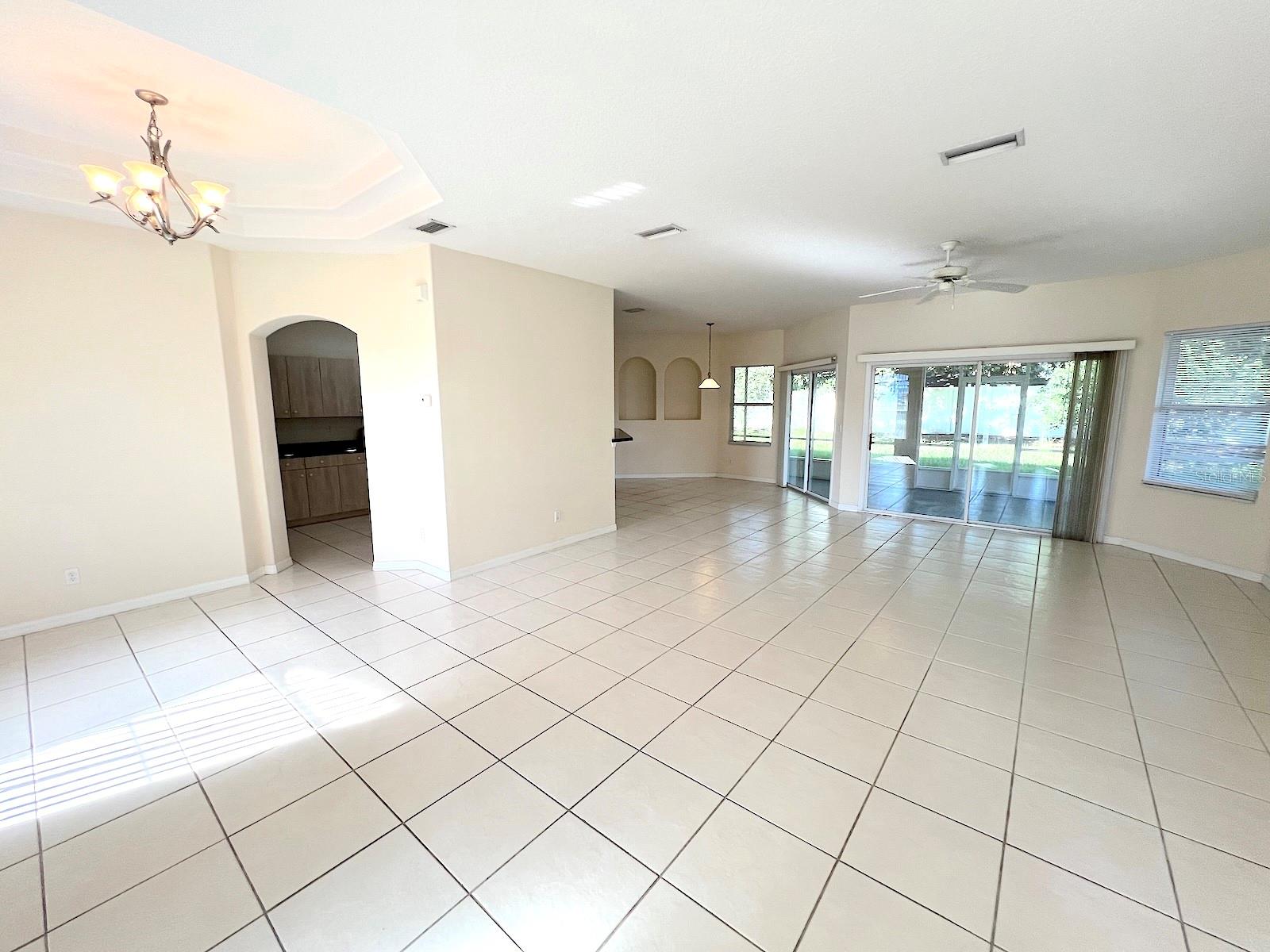 16 ZORLOU CT — photo 9