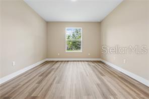 8 LEWISDALE PL — photo 11
