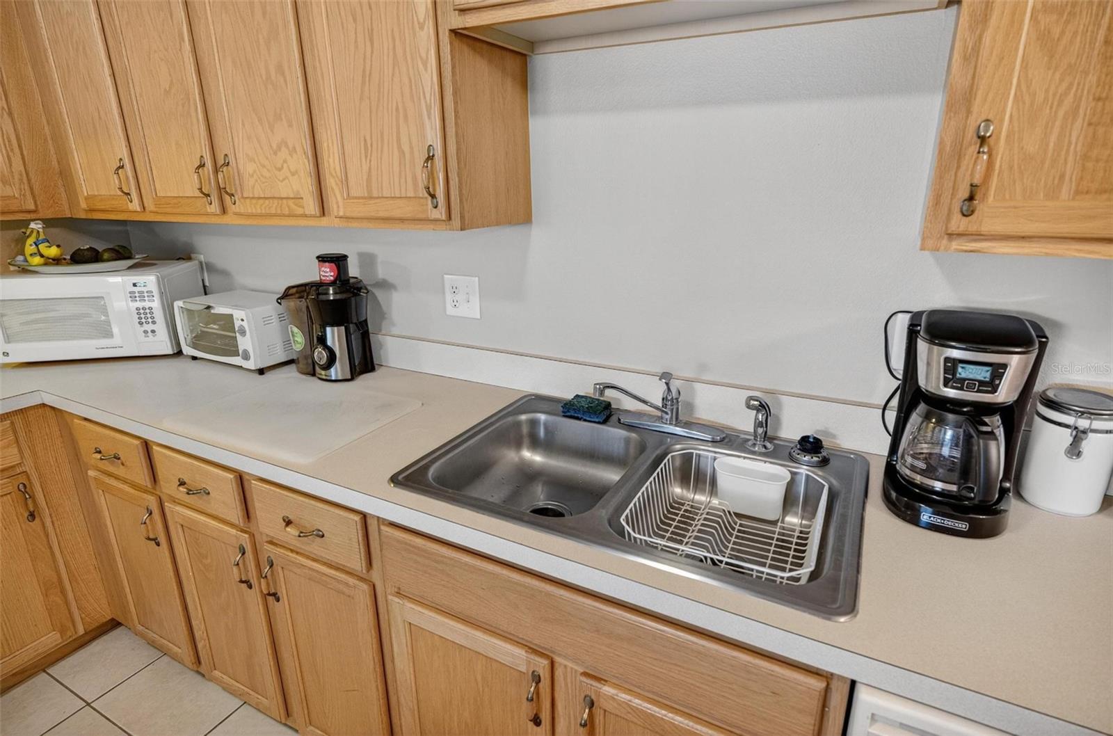 8 FAWN LN #A — photo 10