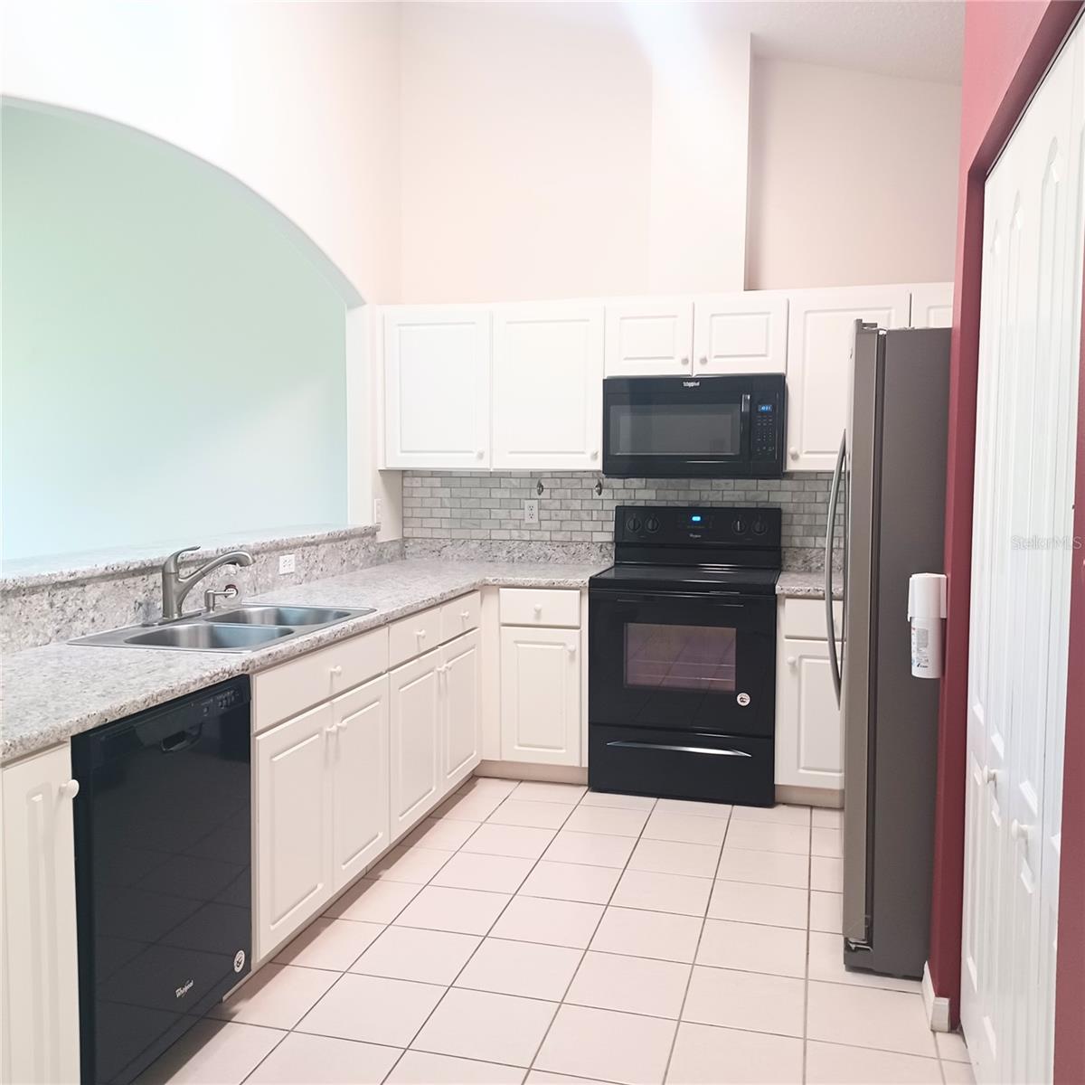 82 VERANDA WAY #91 — photo 3