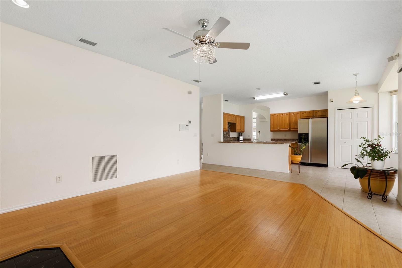 7 FLINT PL — photo 8