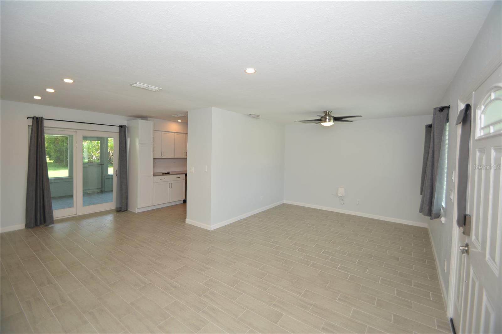 14 BOLLING LN — photo 5