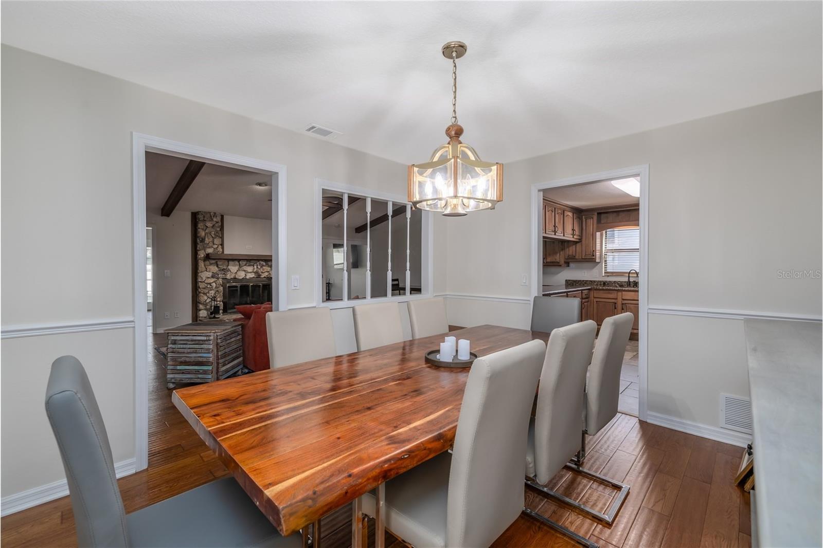 317 OAK FERN CIR — photo 10
