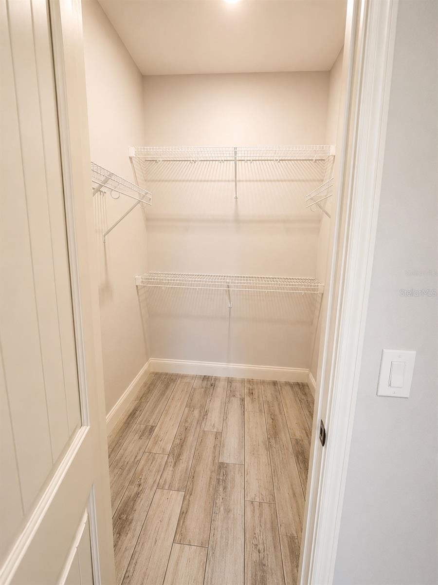 20 ETON LN #A & B — photo 11