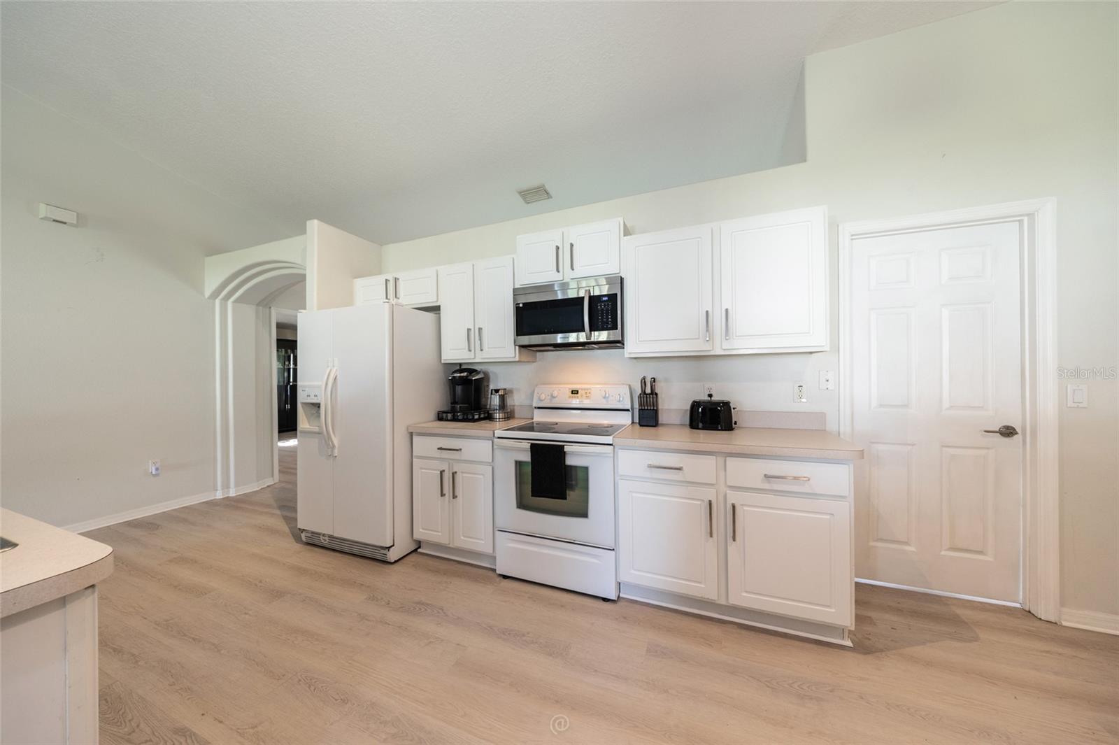 77 RAMBLEWOOD DR — photo 5
