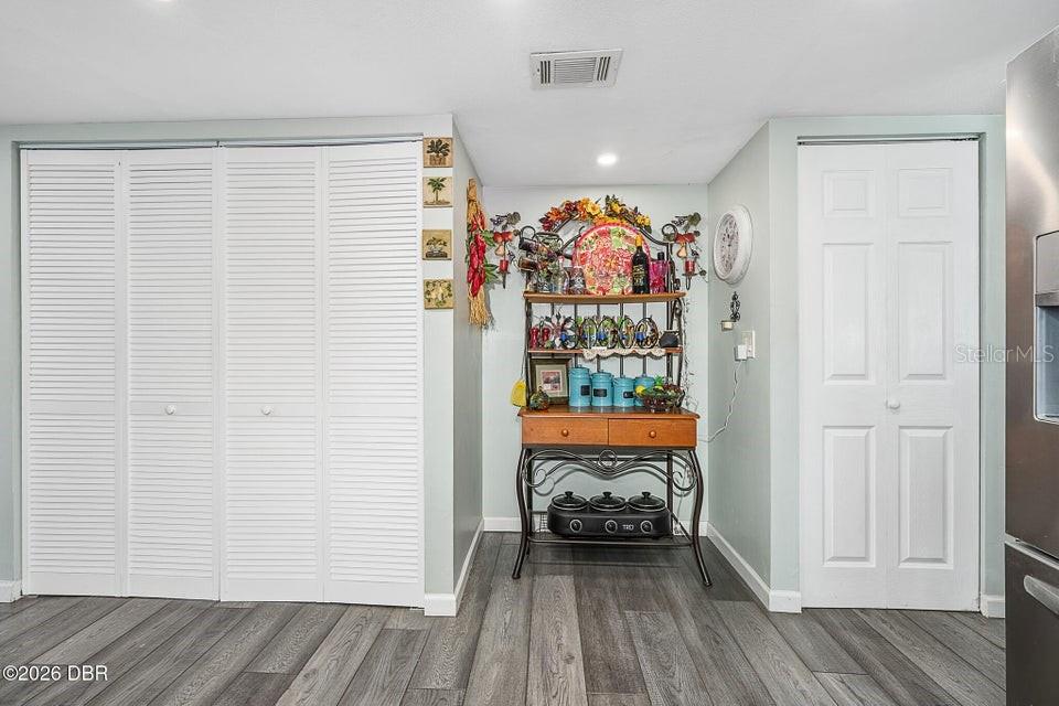 461 ANDREWS ST — photo 12