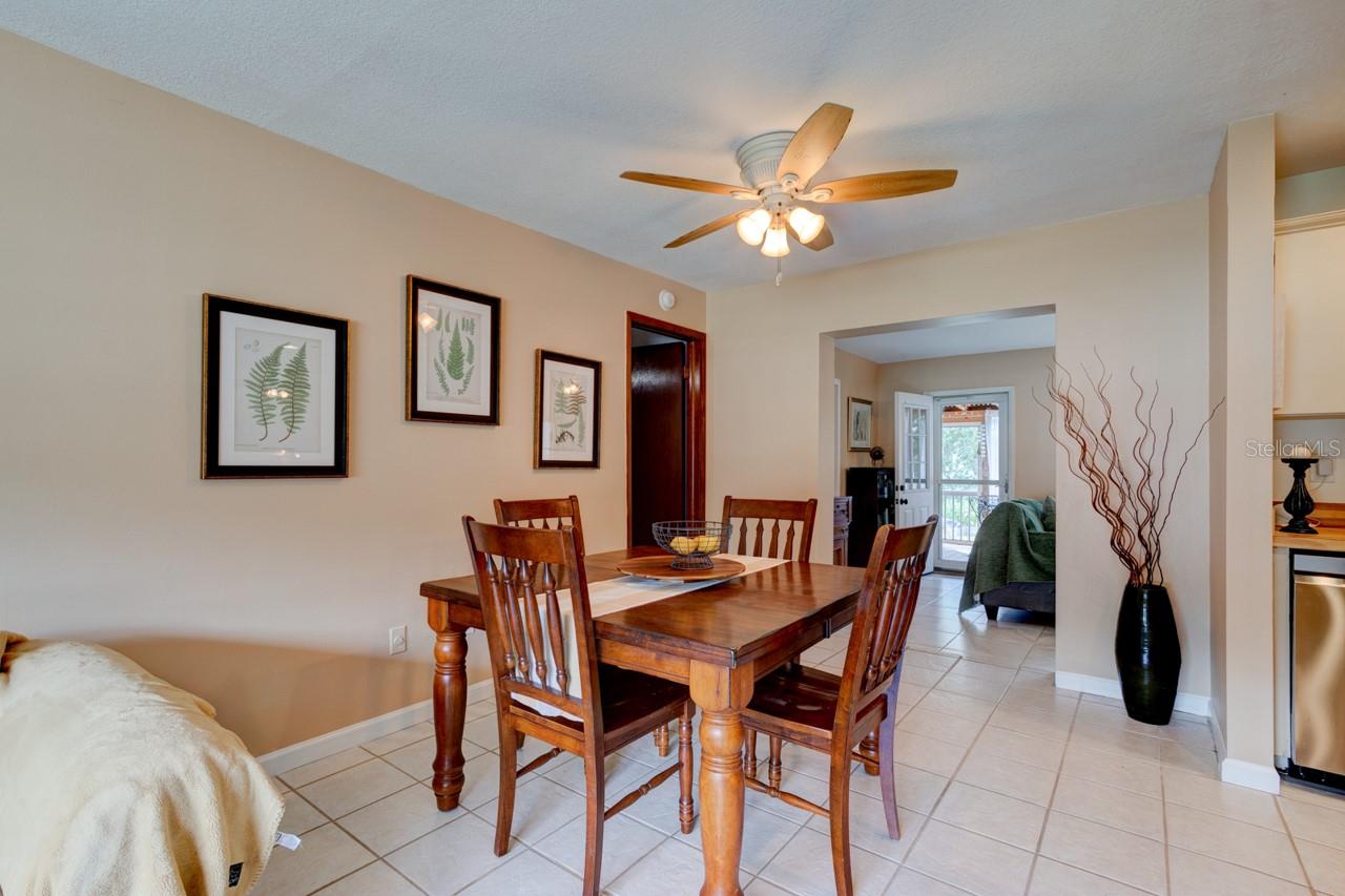 16 LAUREL OAKS CIR — photo 7
