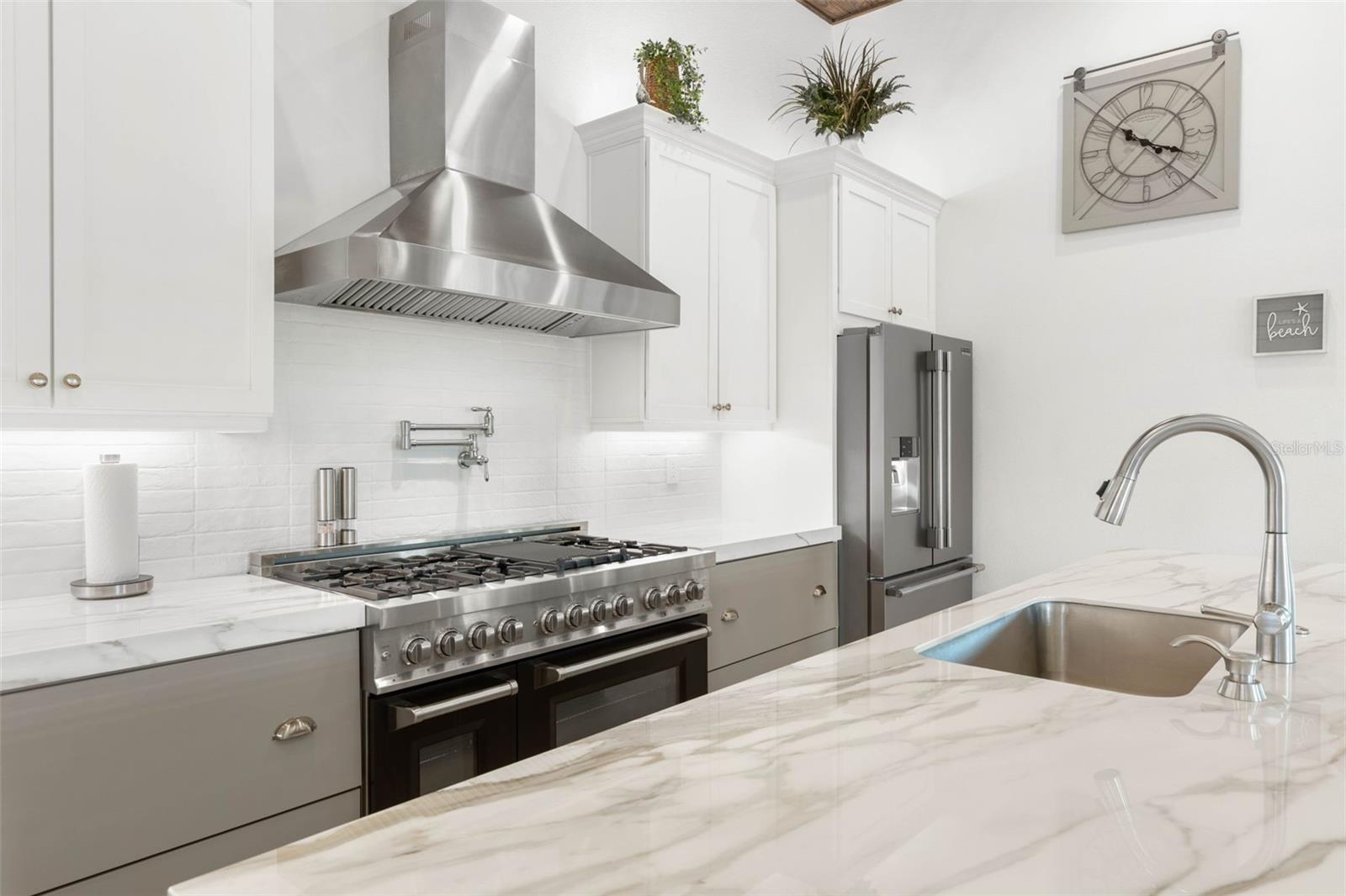 2 DEL PALMA DR — photo 12