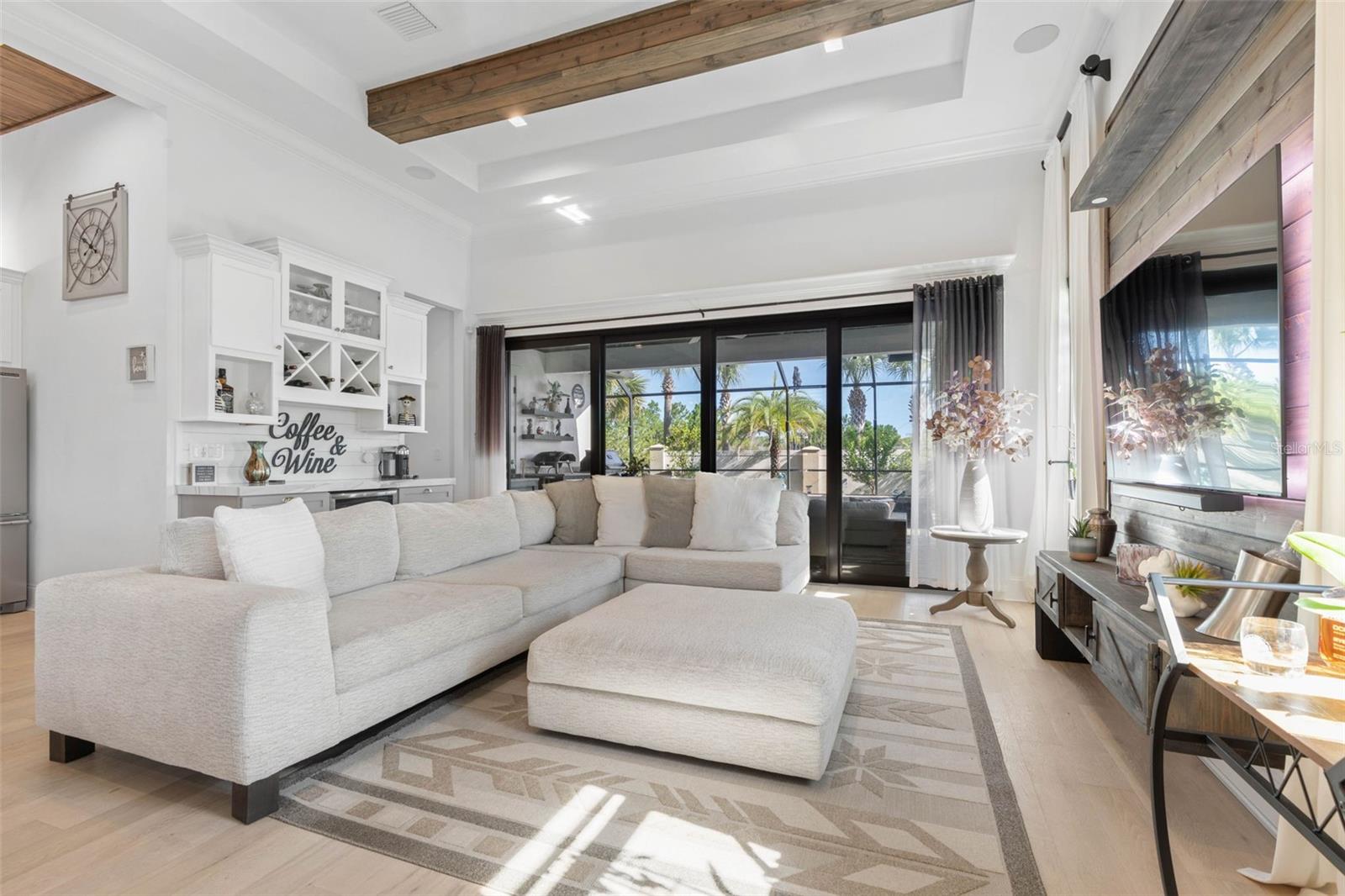 2 DEL PALMA DR — photo 8
