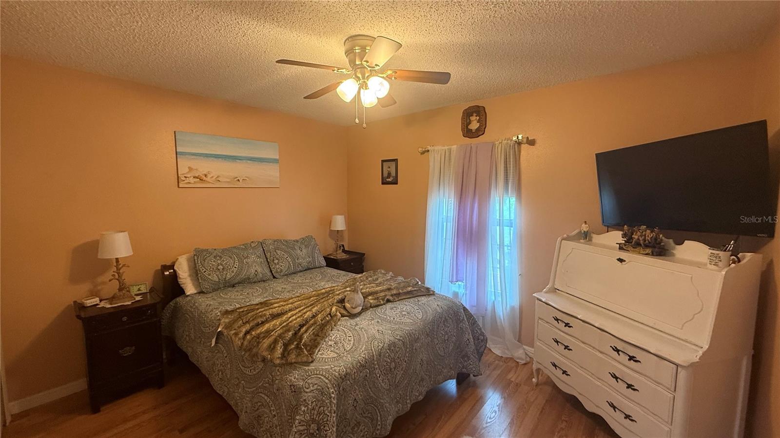 140 PERSIMMON DR — photo 11