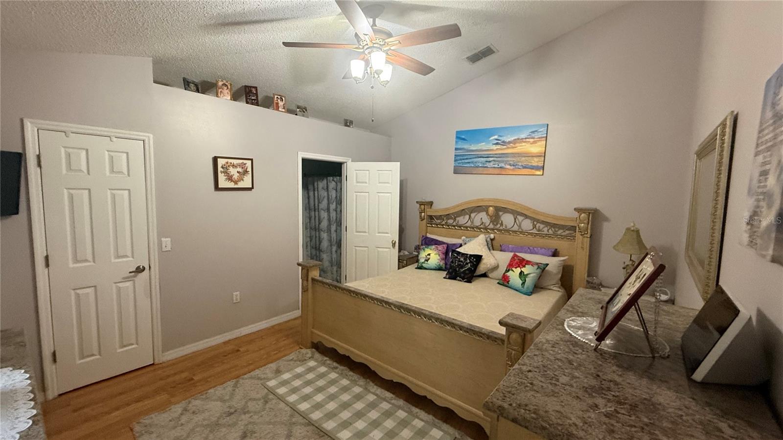 140 PERSIMMON DR — photo 12