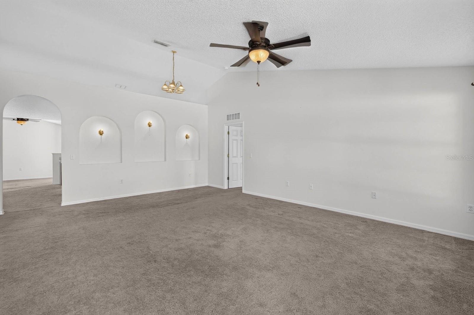 99 PICKERING DR — photo 10
