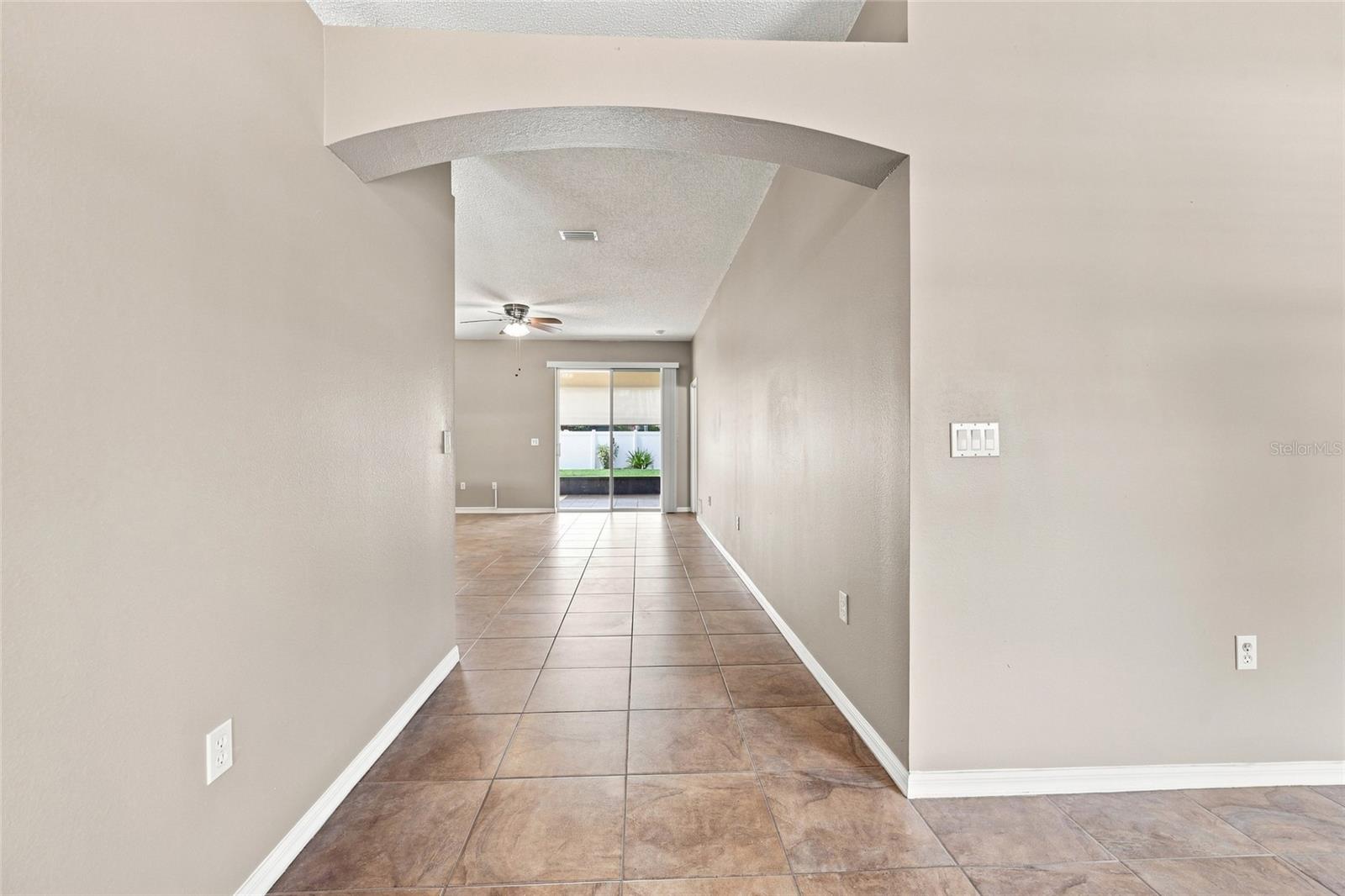 28 BECKNER LN — photo 2
