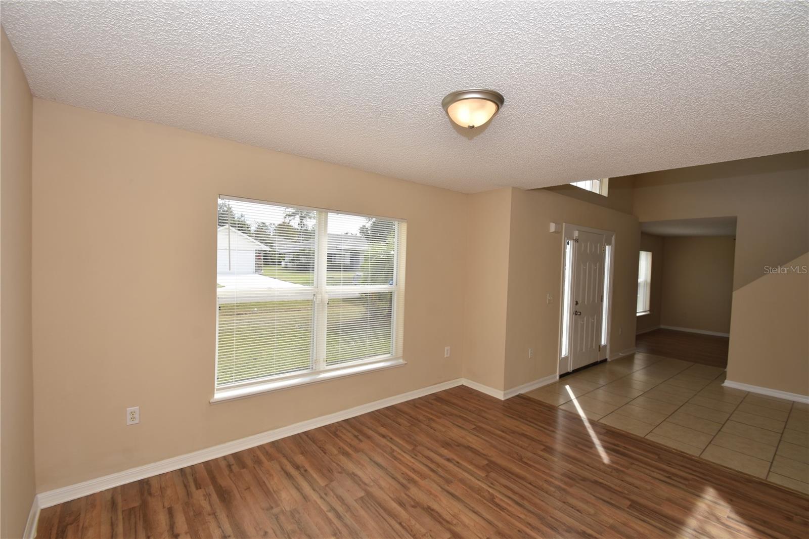 27 RIVERDALE LN — photo 4