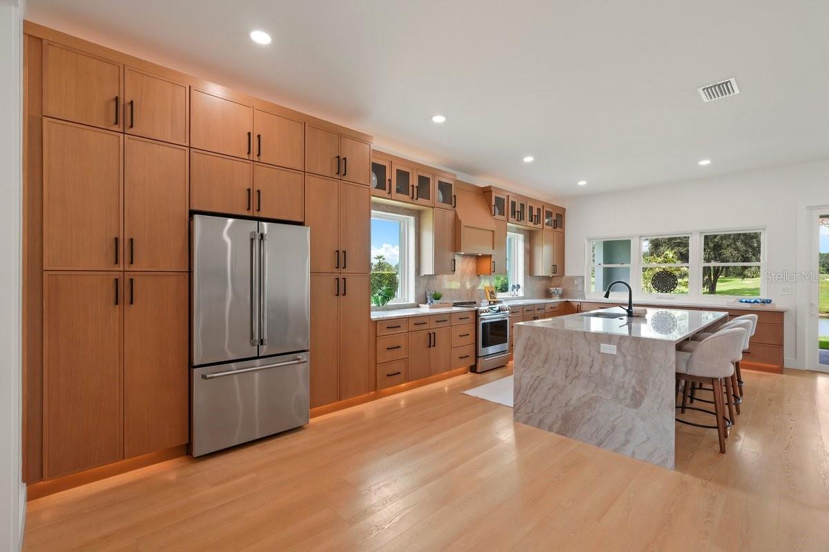 612 MAHOGANY RUN — photo 11