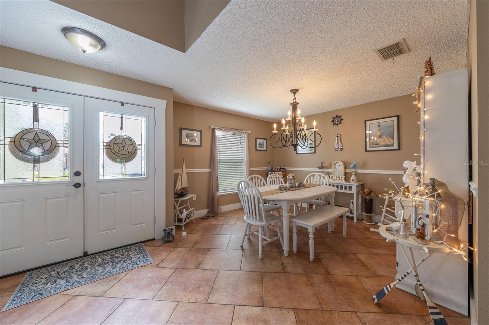 17 PINELL LN — photo 2