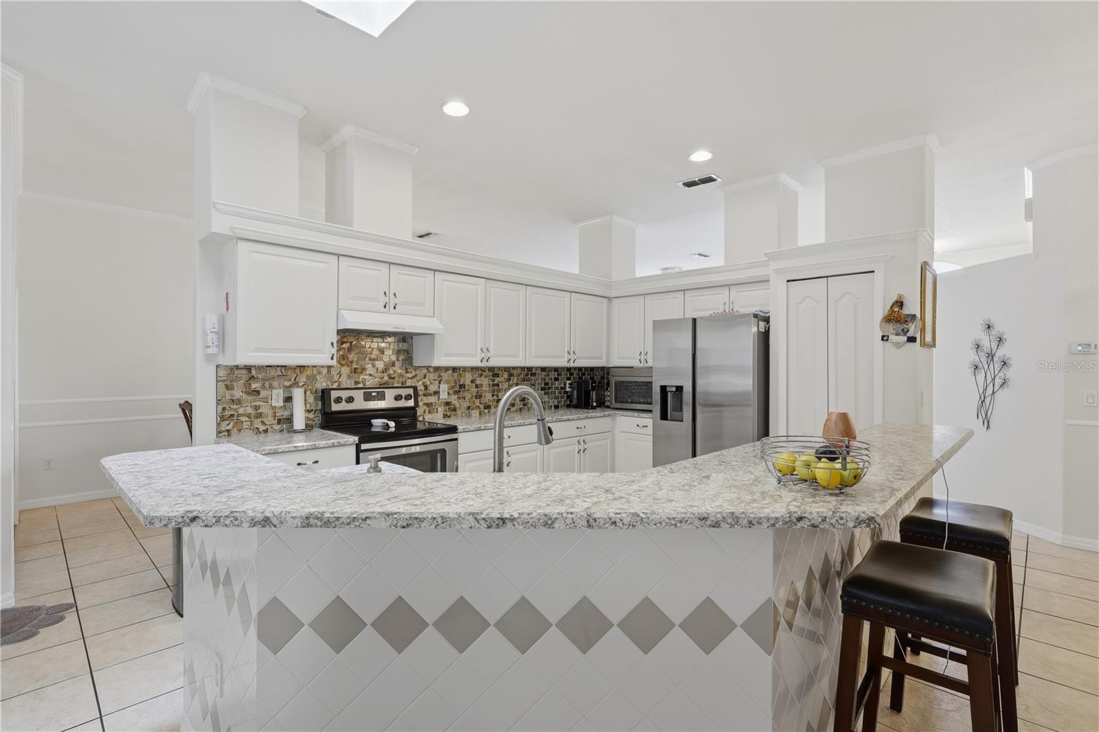 19 WHEATFIELD DR — photo 11