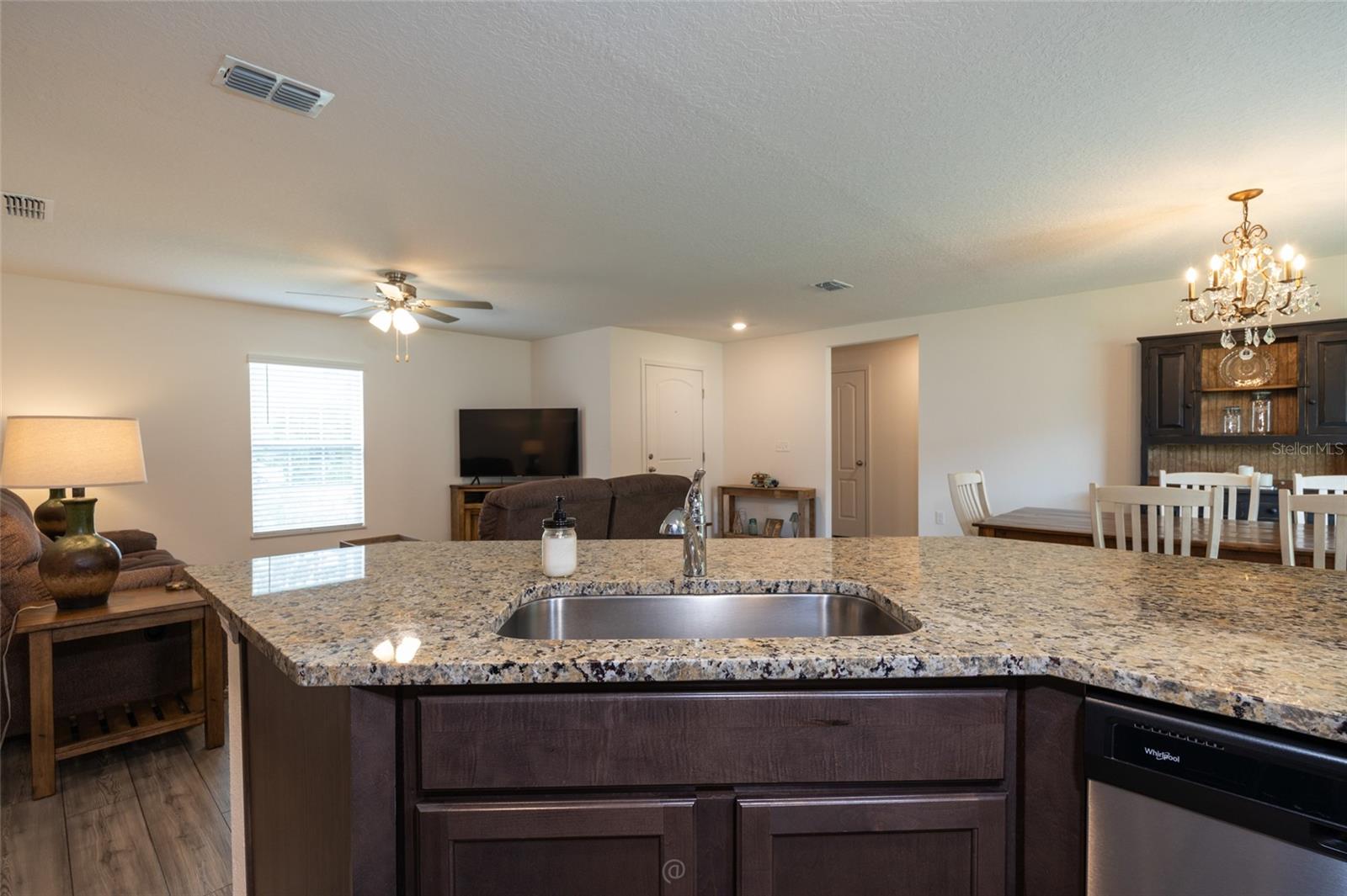 11 PROSPERITY LN — photo 8
