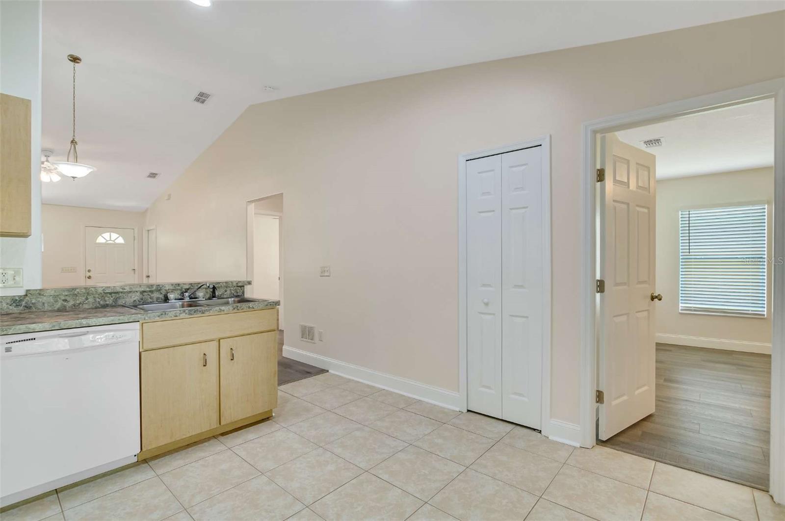 51 WELLWOOD LN #A — photo 5