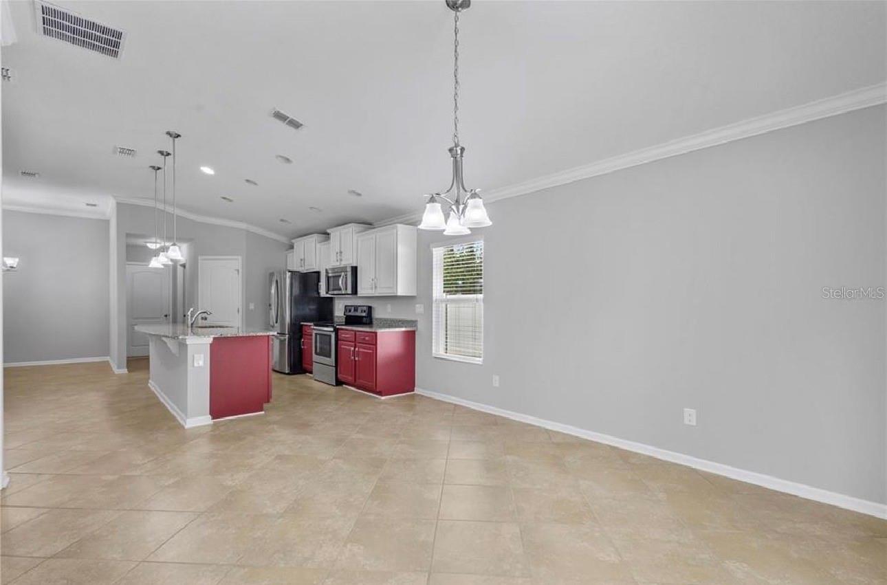 39 AUBERRY DR — photo 5