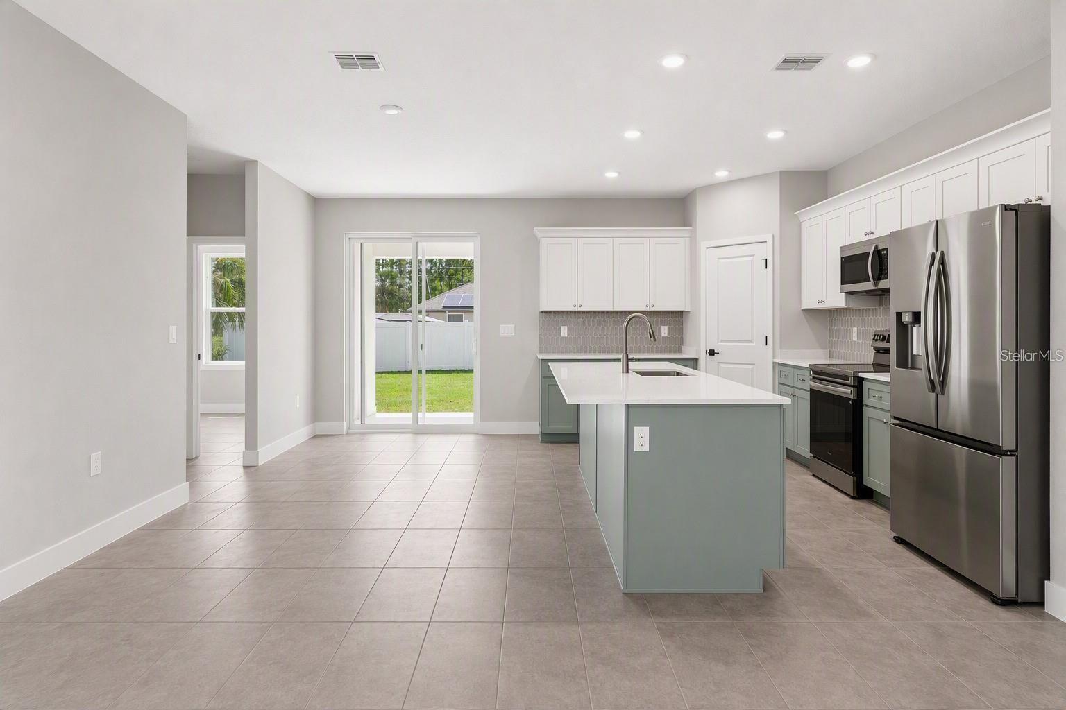 47 LOUISIANA DR — photo 5
